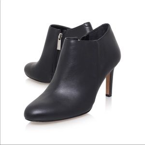 Perfect Condition ~ Vince Camuto Cora Ankle Boots